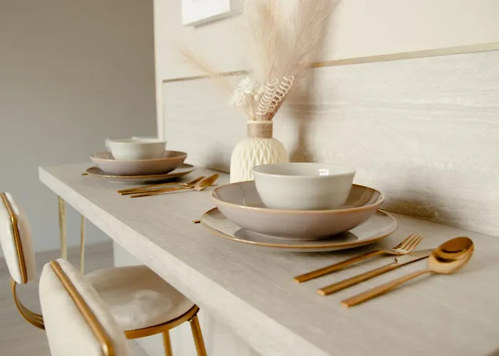 Meuble L'ecrin Dore Avec Netflix *