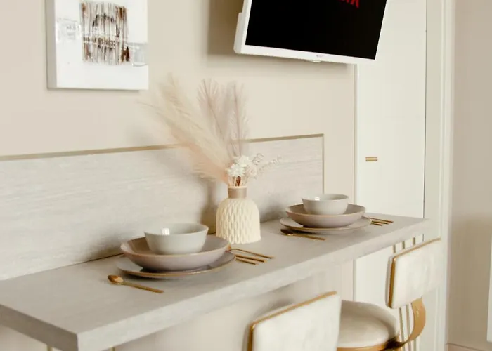 Meuble L'ecrin Dore Avec Netflix * Homecourt